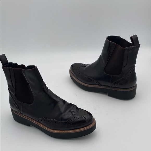 Zara Chelsea ankle Boot women 37 burgundy Chunky Sole pull on patent leather Y2K - Picture 1 of 13